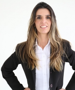 NPL Practitioner, IN Viviane Rodrigues Maia
