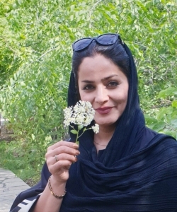 Dr Saydeh Zinat Hosseini